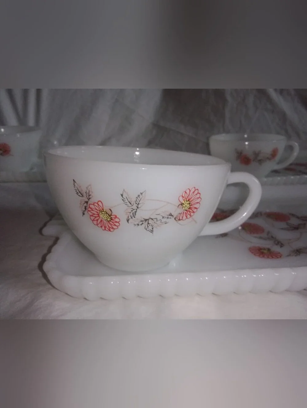 Vintage Fire King Fleurette Flower Floral Tea Set Plate Teacup For 3 Spring Time
